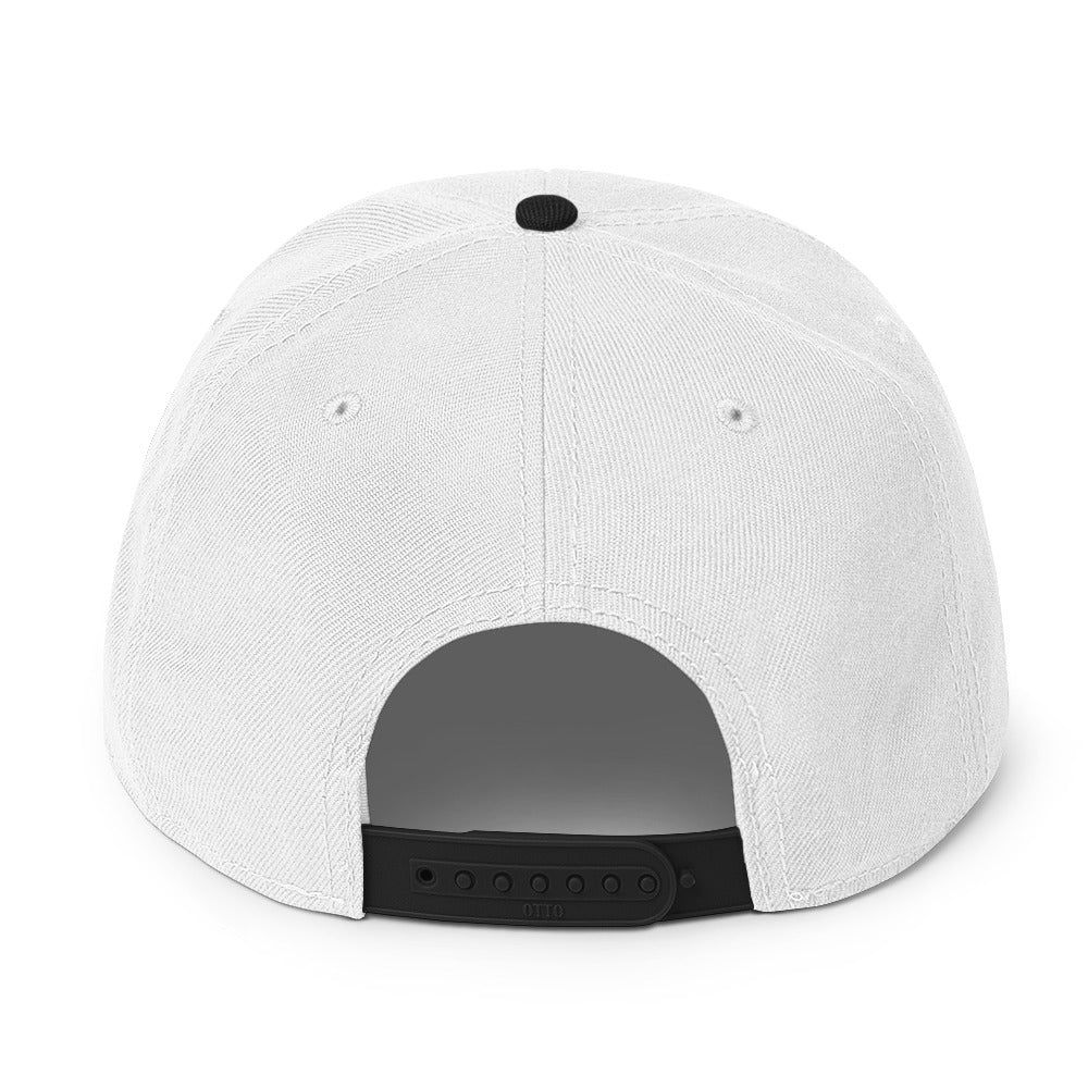 Flat Visor Black/White Snapback Hat