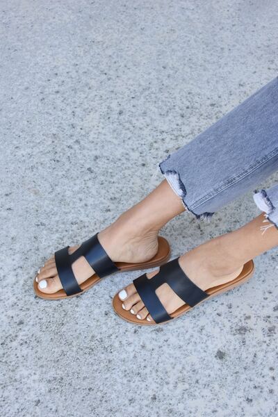 Forever Link Cutout Open Toe Flat Sandals